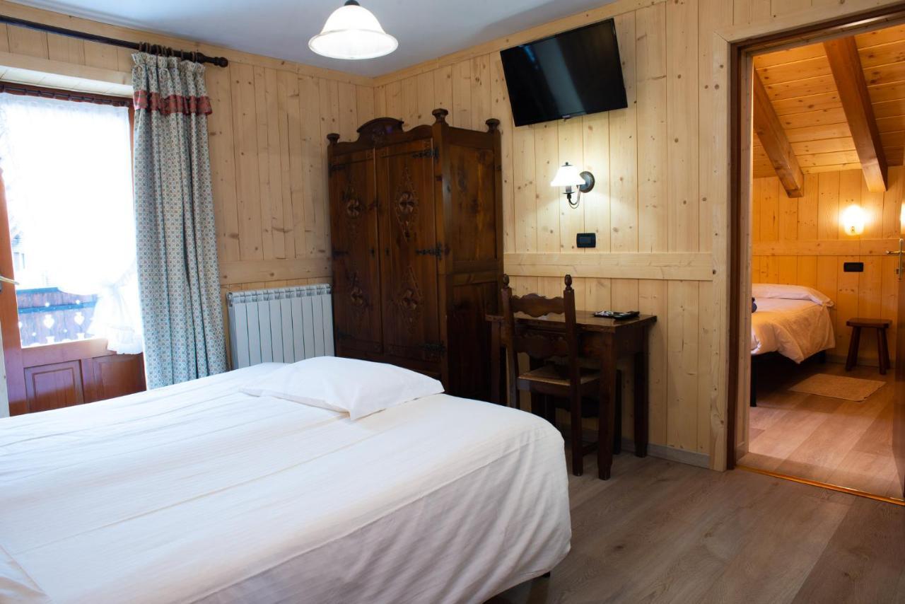 Santa San Hotel Champoluc Exterior photo