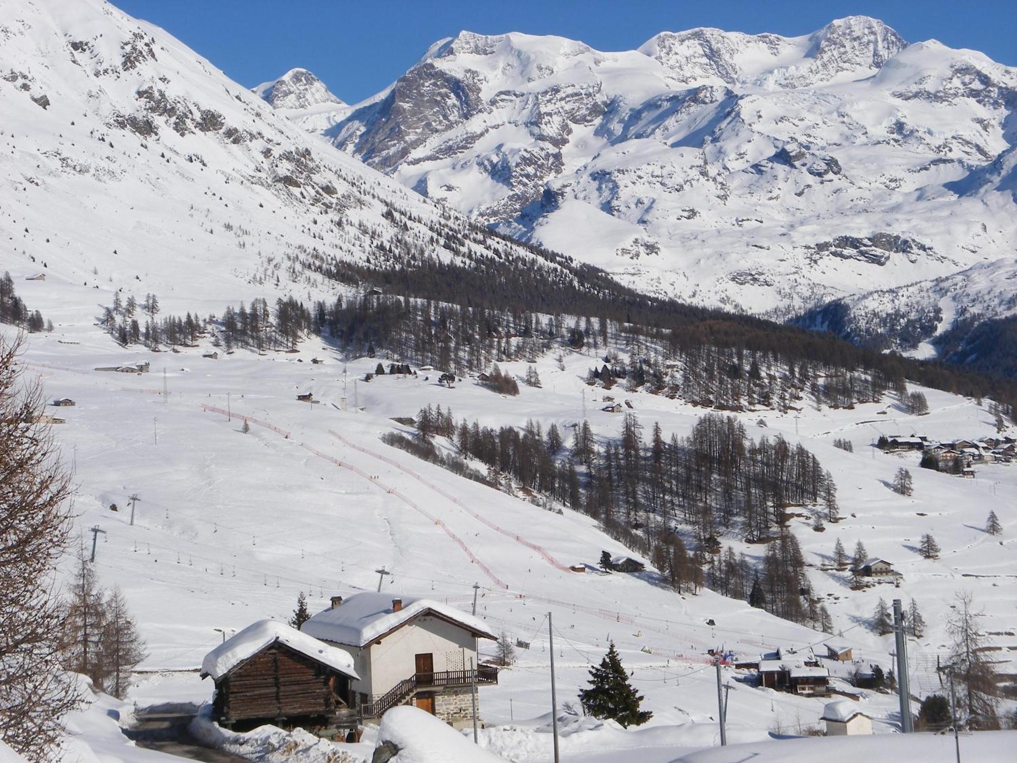 Santa San Hotel Champoluc Exterior photo